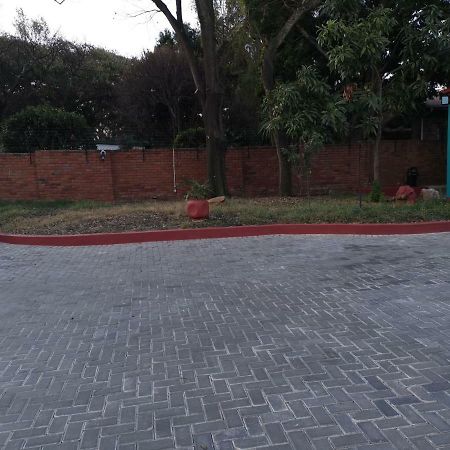 Green On Minni Guest House Pretoria Exterior foto