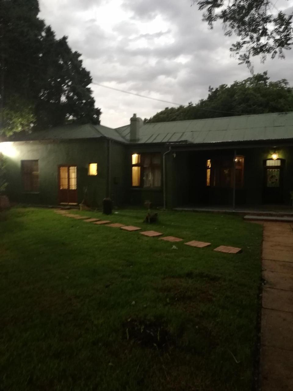 Green On Minni Guest House Pretoria Exterior foto