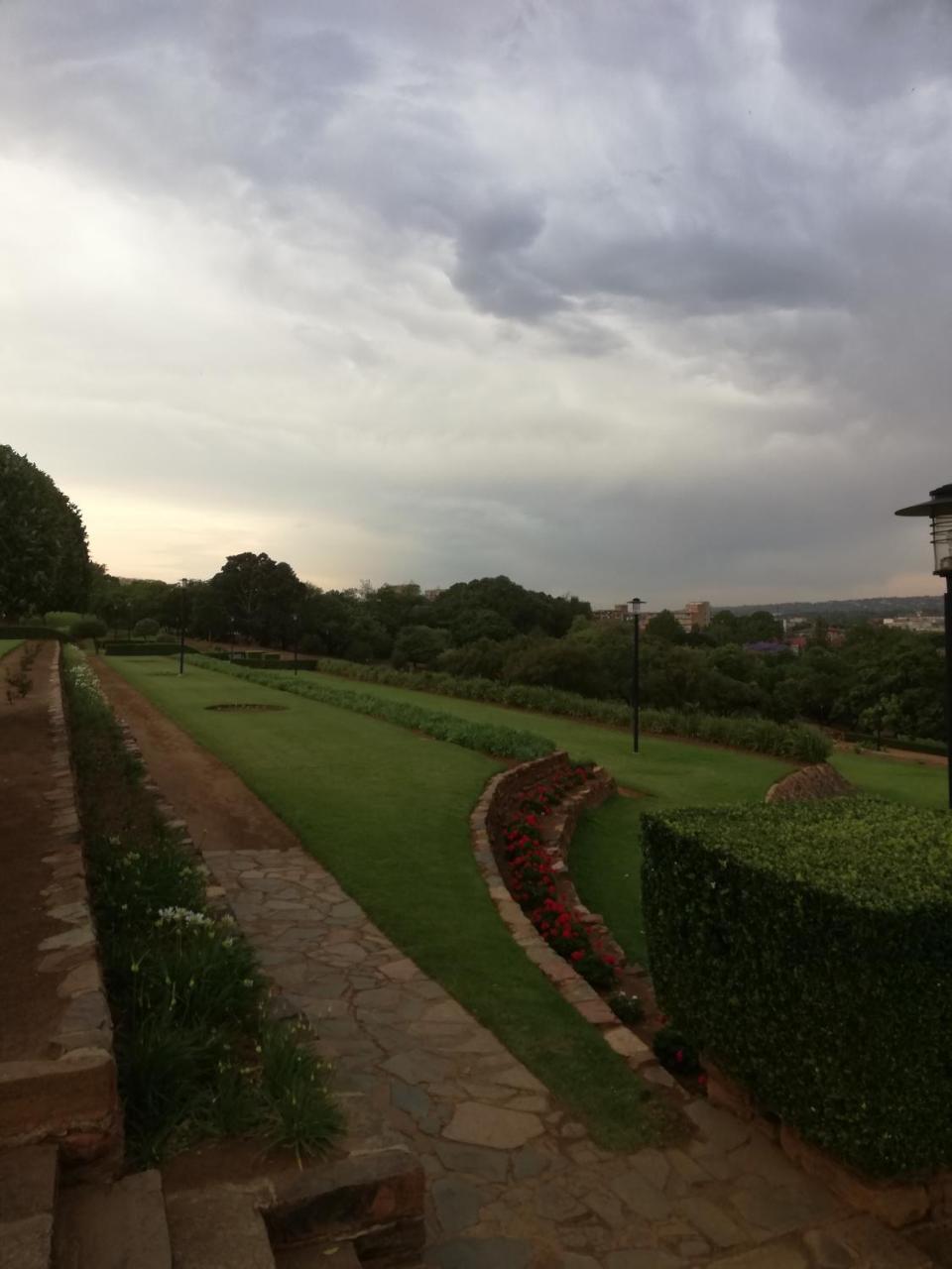 Green On Minni Guest House Pretoria Exterior foto